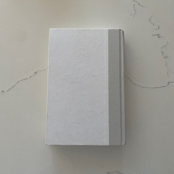 Small Great Things by Jodi Picoult | Hardcover Legal Drama Bestseller - Picture 7 of 7